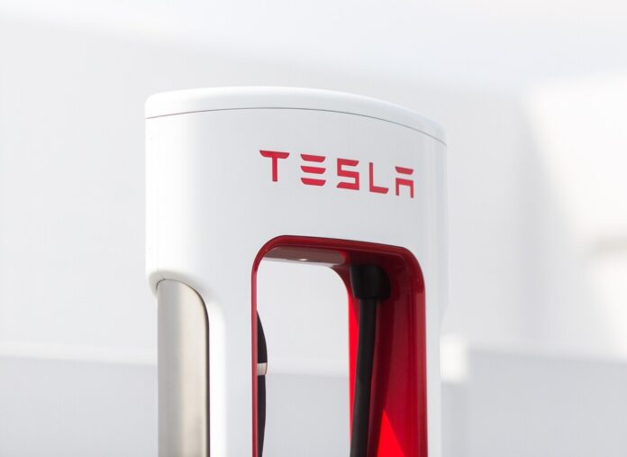 Tesla-Supercharger