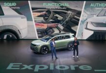 Skoda accelera con la mobilità elettrica – Next Level Škoda Strategy 2030 220830-SKODA-Explore-More-Pictures-3-1440x962_Vorstandsvorsitzender Klaus Zellmer und Oliver Stefani, Leiter ŠKODA Design beim ŠKODA Explore More Event in Prag