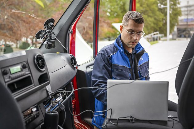 Aktuelle Versuchsfahrt ergibt: 475 Kilometer von Stuttgart nach München und zurück mit nur einer Akkuladung – der neue Mercedes-Benz eSprinter besticht durch Effizienz, Reichweite &amp; LadevolumenCurrent test drive demonstrates: 475 kilometres from Stut