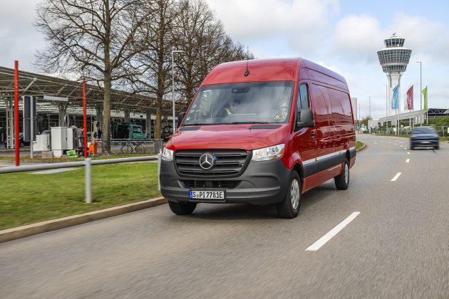 Aktuelle Versuchsfahrt ergibt: 475 Kilometer von Stuttgart nach München und zurück mit nur einer Akkuladung – der neue Mercedes-Benz eSprinter besticht durch Effizienz, Reichweite &amp; LadevolumenCurrent test drive demonstrates: 475 kilometres from Stut