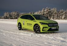 ŠKODA ENYAQ RS IV CONQUISTA DUE GUINNES WORLD RECORD – 7,351 KM DI DRIFT SU GHIACCIO 230201_Skoda Enyaq RS iV_Ice Drift_3