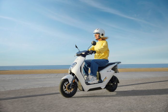 23YM HONDA EM1 e: