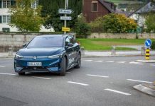 NUOVA ID.7 PRO S – LA «REGINA DELL’AUTONOMIA» FA 794 KM CON UNA CARICA VW_700+_2_media_low