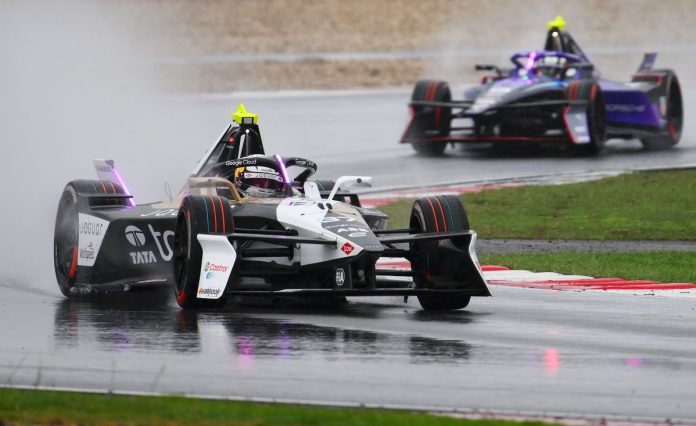 J_TCS_Racing_NickCassidy_Shanghai_010625_003__(1) (1)