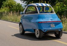 ICONA URBANA CON RADICI SVIZZERE E MANUFATTURA ITALIANA Microlino Spiaggina Porotfino Blue 14