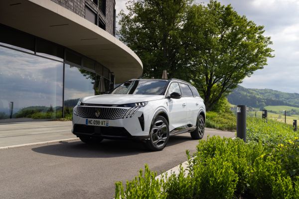 PEUGEOTE-5008 (3)