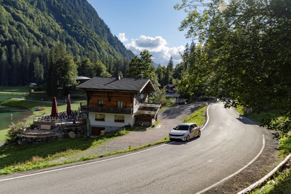 Opel_528517