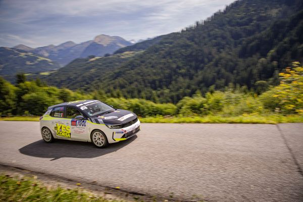 Opel_528518