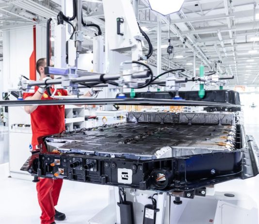 IL CAVALLINO ENTRA NELL’ERA ELETTRICA: TECNOLOGIA, EMOZIONE E VISIONE ANROWV__H5A1438-2-1920x0_JNL8ZW