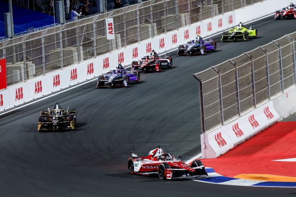 dppiproduction-00004184-0053