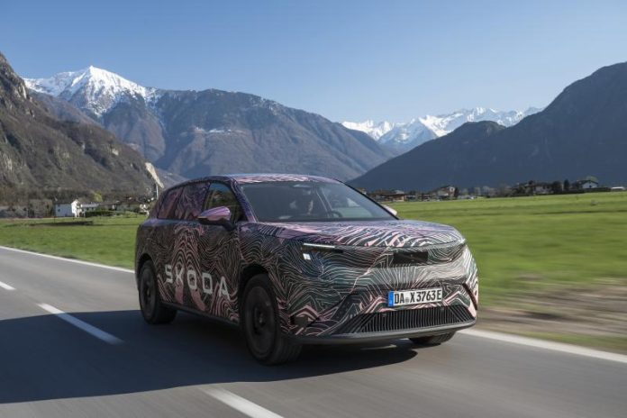 27_skoda_peaq_covered_drive_81244d49_media_low