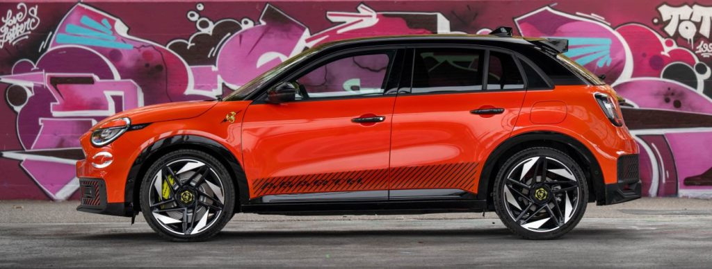 Abarth_600e_Competizione_3__