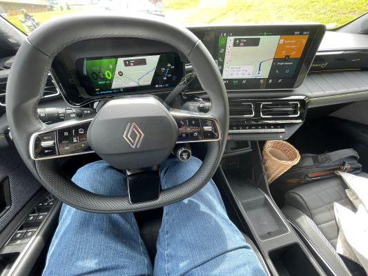 Renault 4 E-Tech Electric iconic 150