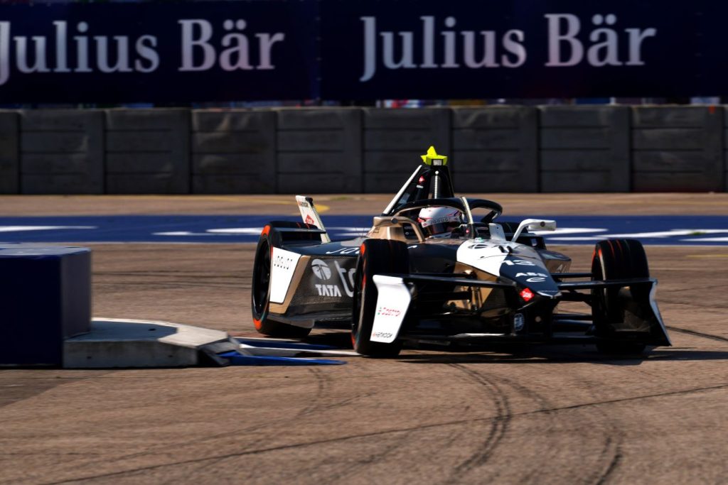 Jaguar_TCS_Racing_BerlinS12_R8_AntonioFelixdaCosta_002