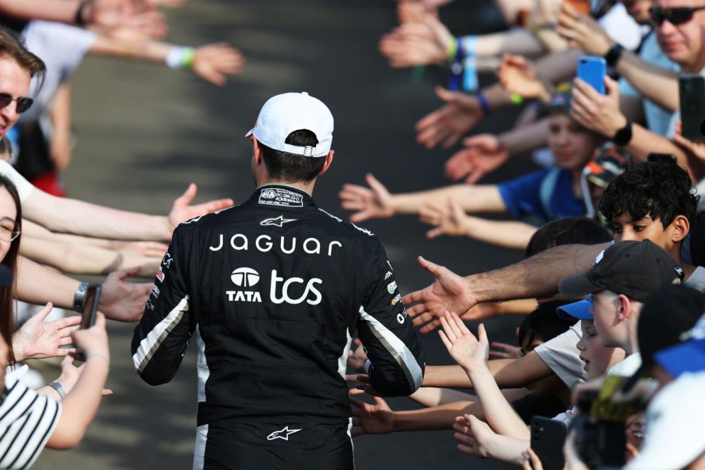Jaguar_TCS_Racing_BerlinS12_R8_MitchEvans_006