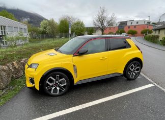 RENAULT 5 E‑TECH ELECTRIC: AUTONOMIA, TECNOLOGIA E PIACERE DI GUIDA Renault 5 E-Tech Electric