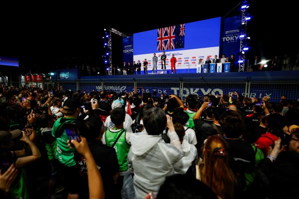 Cassidy Third in Tokyo's First Night Race - Citroën Racing Returns to the Podium