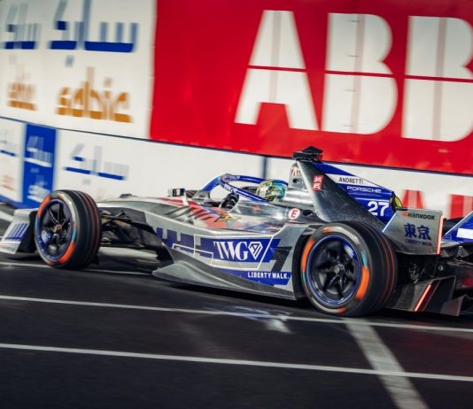 PORSCHE DIFENDE IL TITOLO COSTRUTTORI IN FORMULA E Porsche 99X Electric (#27), Jake Dennis, Andretti Formula E, ABB FIA Formula E World Championship, Tokyo, 2026