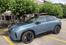 PEUGEOT E‑3008 DUAL MOTOR: ELETTRICO, INTEGRALE, SORPRENDENTEMENTE MODERNO Peugeot E-3008 Dual Motor