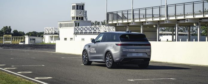 RR_SPORT_ELECTRIC_GOODWOOD_160726_03_0 Range Rover Sport Electric preview at the Goodwood Speed Festival