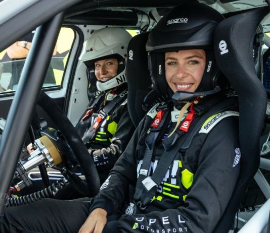 SOPHIA FLÖRSCH DEBUTTA NEI RALLY ELETTRICI CON OPEL sophia-floersch-r-with-nina-spitaler
