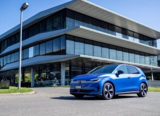 ID. POLO – L’ESORDIO DI SUCCESSO IN SVIZZERA CONFERMA LA NUOVA STRATEGIA ELETTRICA VOLKSWAGEN La nuova ID. Polo è ora in circolazione sulle strade svizzere.