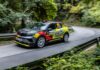 ADAC OPEL GSE RALLY CUP – SCHULTZ CALA IL POKER A SANREMO Rally di Sanremo, la ADAC Opel GSE Rally Cup offre l'emozione del motorsport elettrico al suo debutto in Italia.